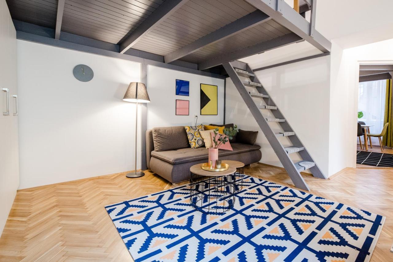 Rainbow Dream Apartment Budapest Bagian luar foto